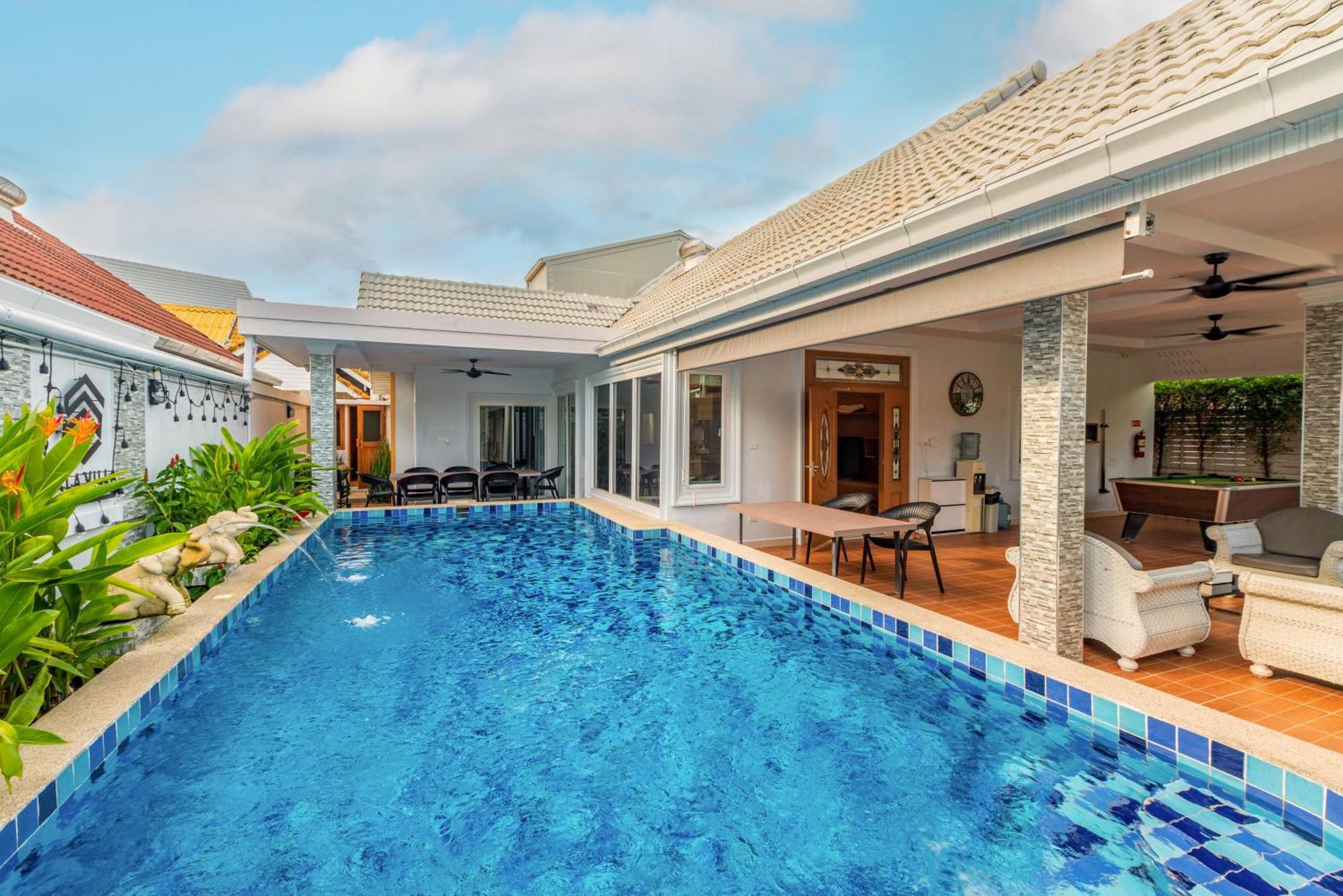 Gala Villa Pattaya Ngoại thất bức ảnh