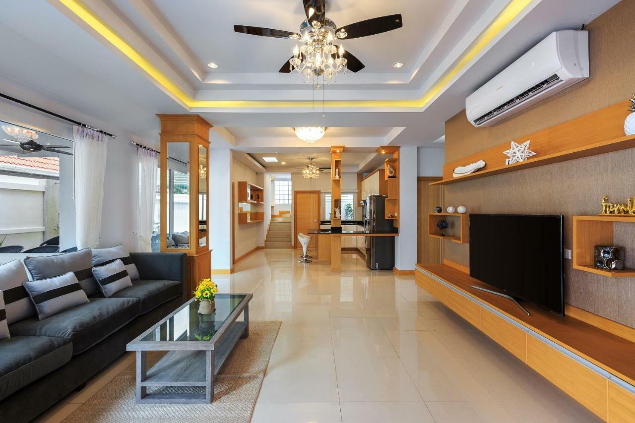 Gala Villa Pattaya Ngoại thất bức ảnh