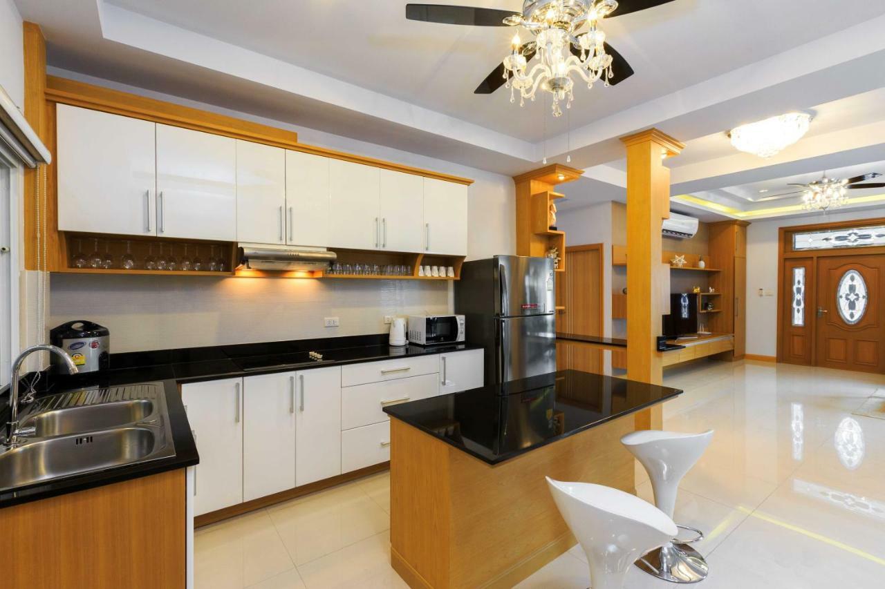 Gala Villa Pattaya Ngoại thất bức ảnh